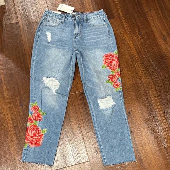 Cello Blue Jeans with Red Floral Embroidery size 5 brand new - Picture 1 of 6